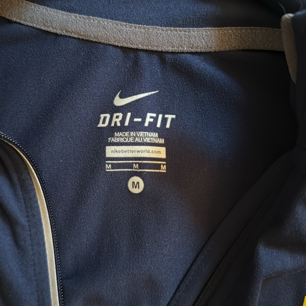 Nike x Michigan pullover and leggings- 2 for 1 deal - Picture 3 of 5